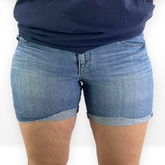 ANN TAYLOR LOFT Blue Light Wash Cut Off Rolled Hem Denim Shorts - Picture 6 of 6